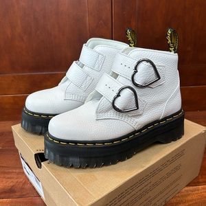 DEVON HEART LEATHER PLATFORM BOOTS - White Size 7